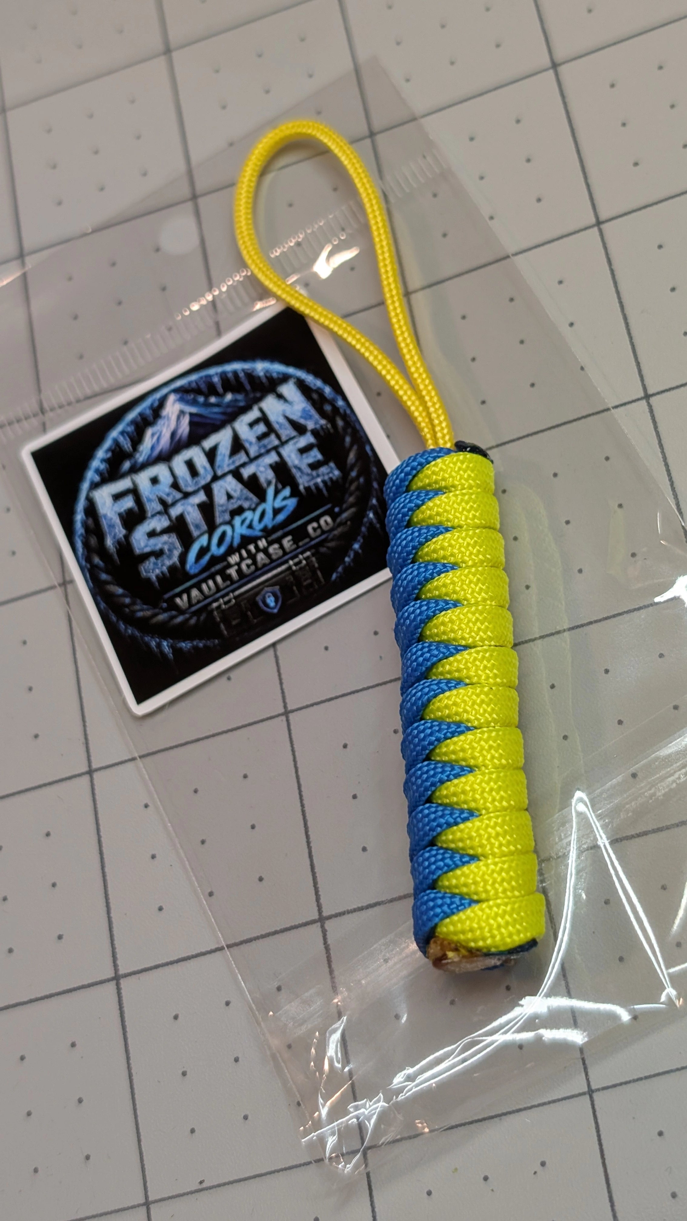 Candy Paracord by Frozen State Cords